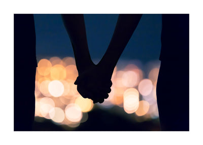 Holding Hands 50x70 cm