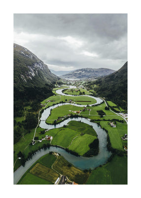 Long winding river 50x70 cm