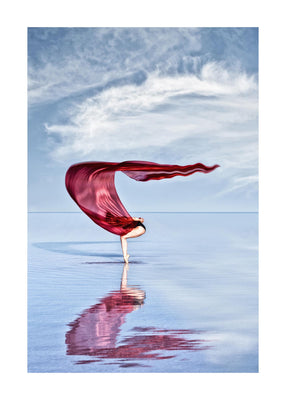 Red Lady Grace 50x70 cm